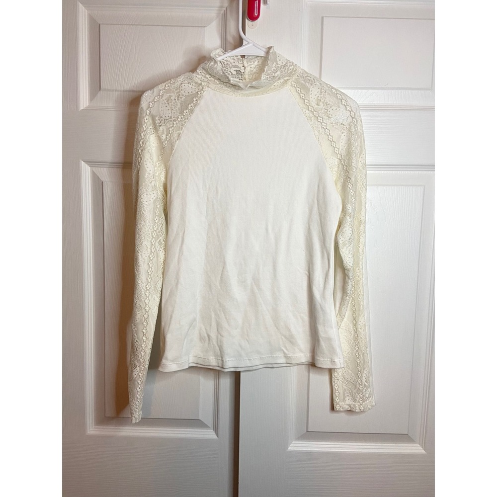 White Ribbed Mock Neck Lace Long Sleeve Top Large